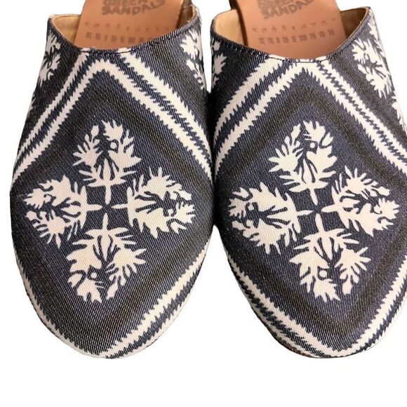 Ancient Greek Sandals Bandana Print Flat Mules Size 6.5 - Picture 2 of 10